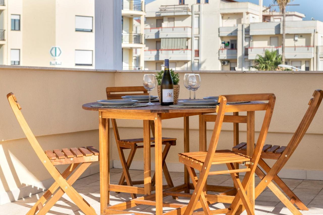 Pufferfish Apartment With Private Terrace Alghero Ngoại thất bức ảnh