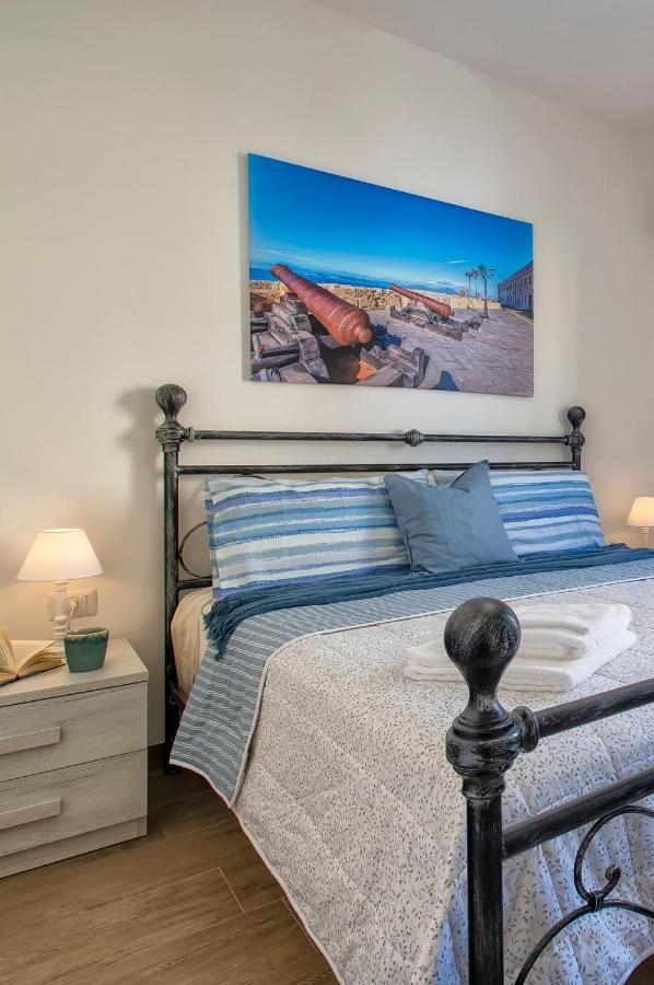 Pufferfish Apartment With Private Terrace Alghero Ngoại thất bức ảnh