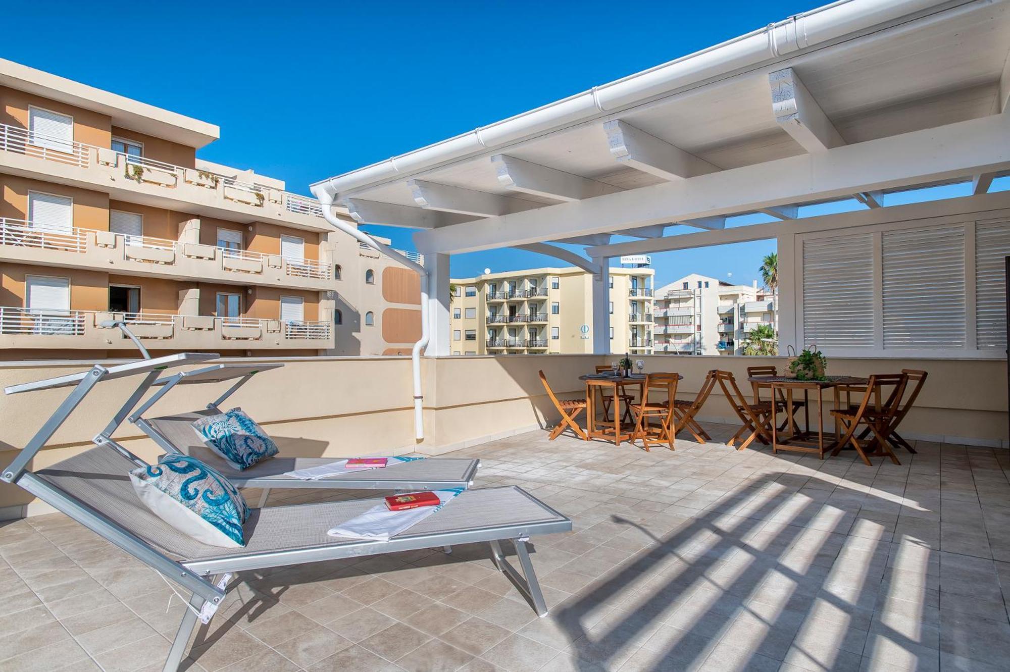 Pufferfish Apartment With Private Terrace Alghero Ngoại thất bức ảnh