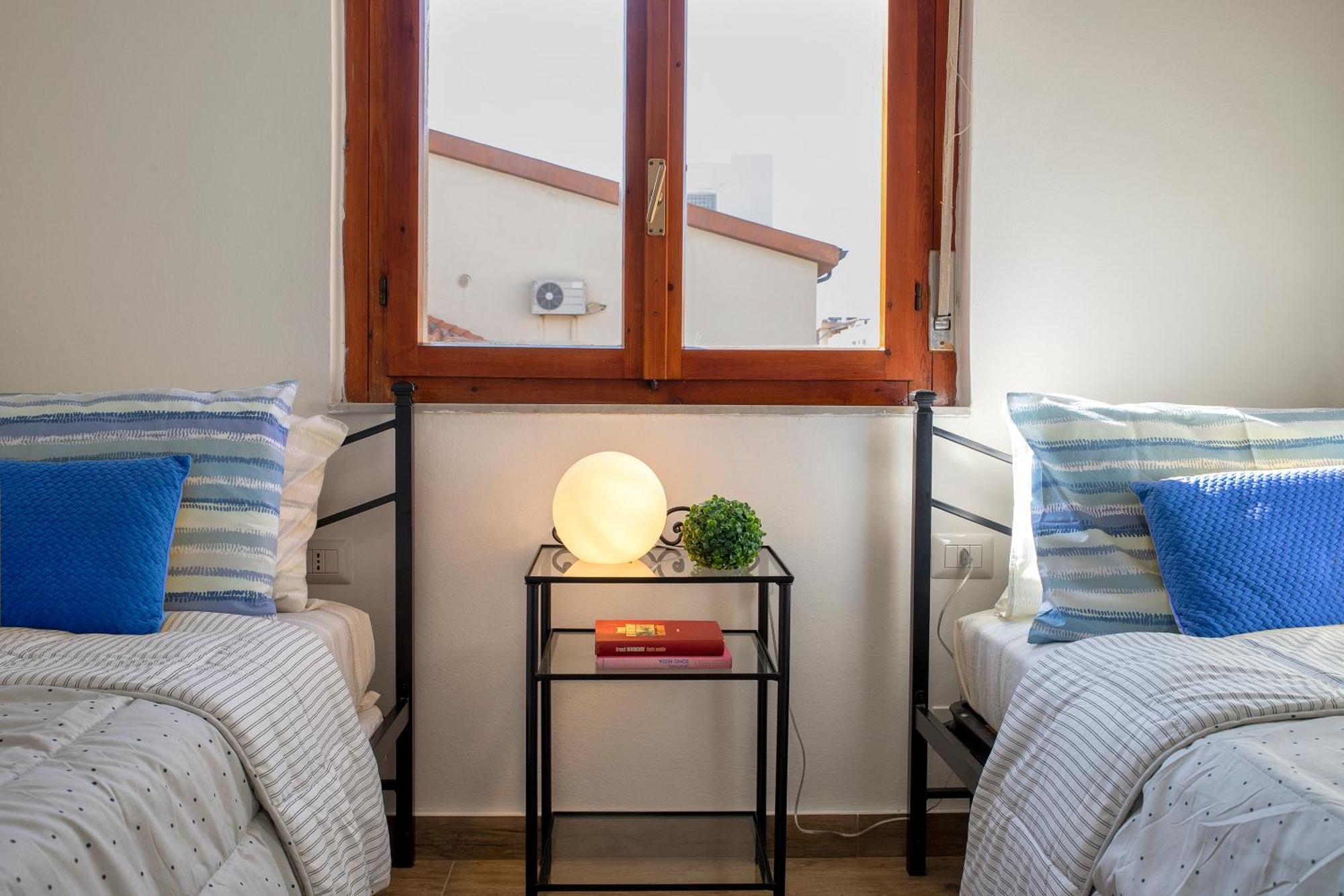 Pufferfish Apartment With Private Terrace Alghero Ngoại thất bức ảnh