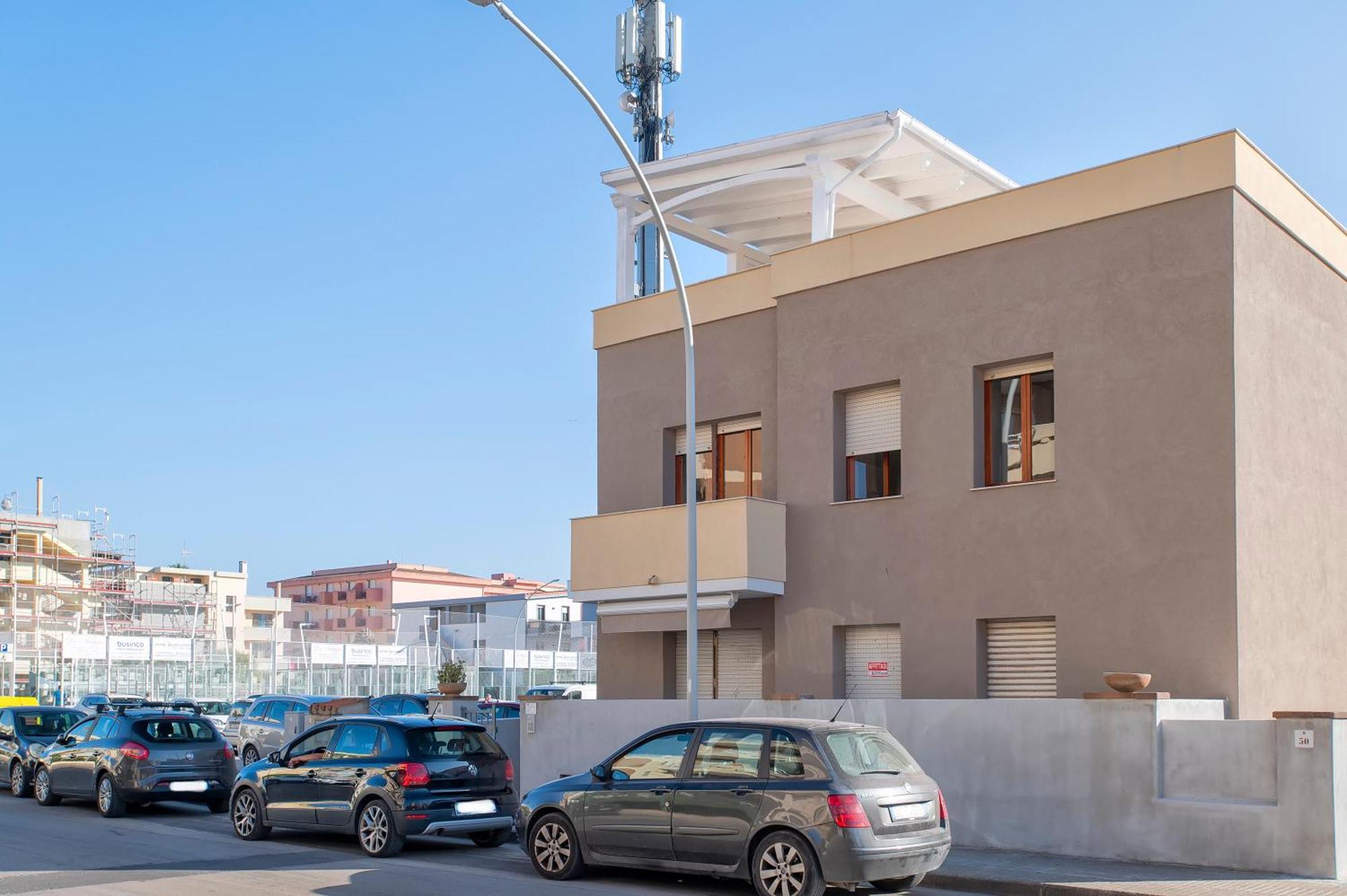 Pufferfish Apartment With Private Terrace Alghero Ngoại thất bức ảnh